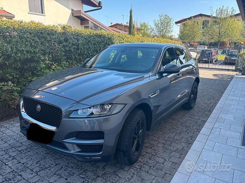 Usata Jaguar F-Pace 180 CV (132 kW) 2019 Grigio SUV