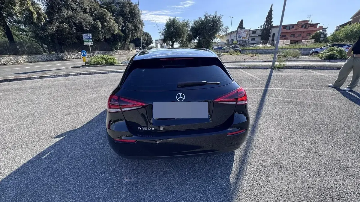 Usata Mercedes 180 136 CV (100 kW) 2019 Nero Berlina
