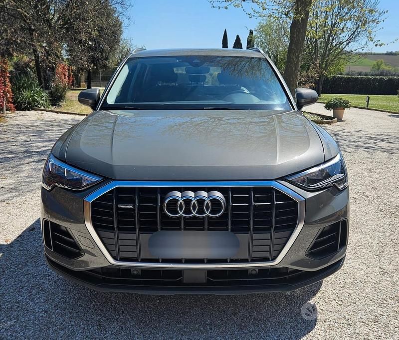 Käytetty Audi Q3 Business 190 HP (139 kW) 2020 Harmaa Katumaasturi