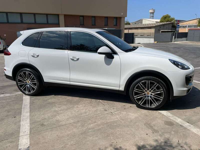 Usata Porsche Cayenne 250 CV (183 kW) 2016 Bianco SUV