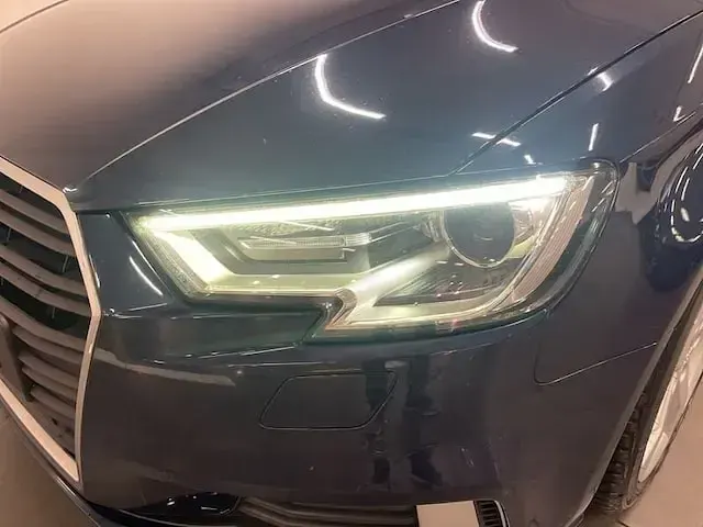 Usata Audi A3 Sport 116 CV (85 kW) 2019 Blu cosmo metallizzato Berlina