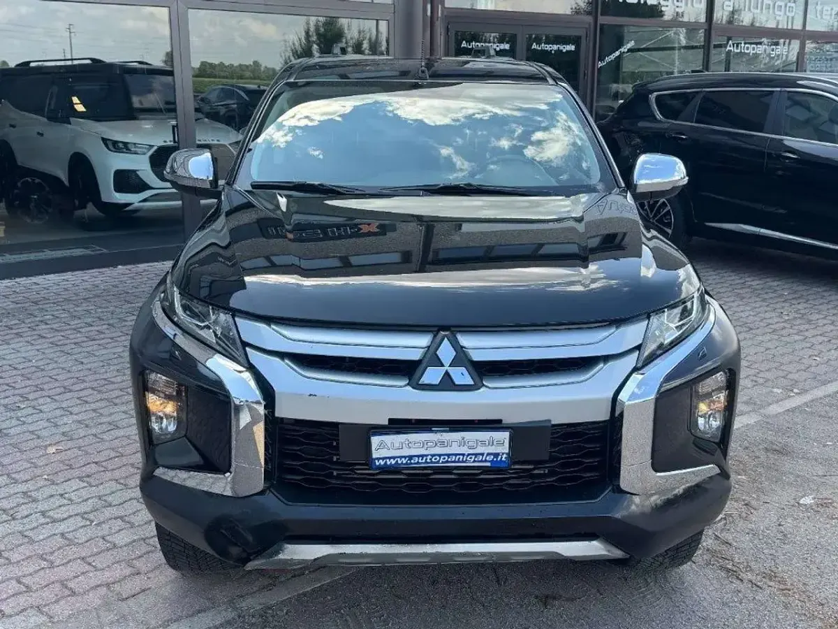 Usata Mitsubishi L200 Intense 150 CV (110 kW) 2021 Nero Pick-up