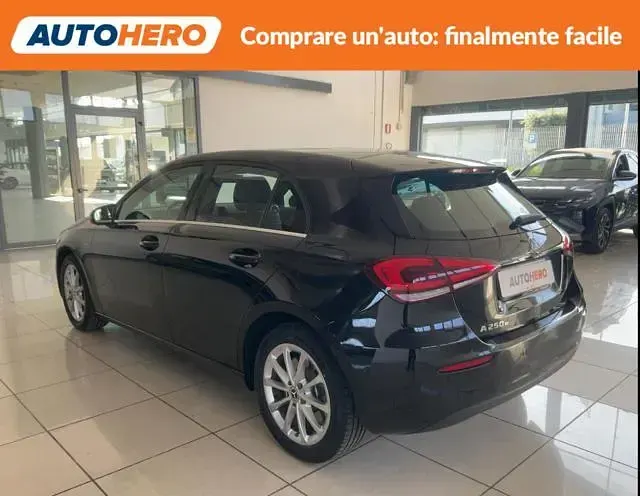 Usata Mercedes A250 Business 218 CV (160 kW) 2020 Nero Berlina