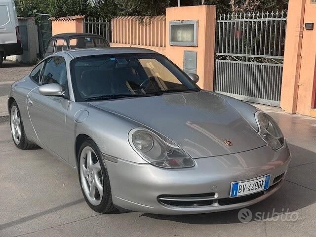 Grigio Usata 2001 Porsche 911 Carrera Coupé | 45.800 € (Cara) - Immagine 1/4