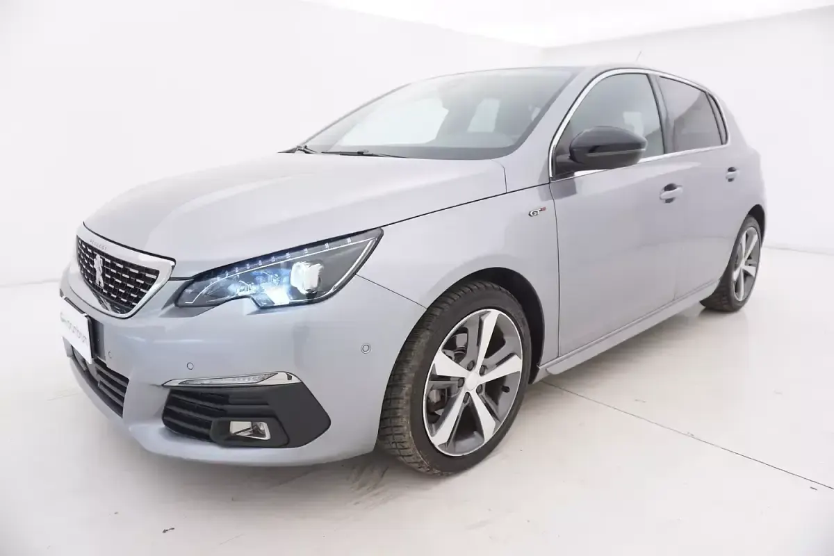 Usata Peugeot 308 GT 131 CV (96 kW) 2020 Argentoargento Berlina