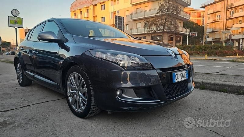 Usata Renault Mégane GT Line GT-Line 110 CV (80 kW) 2011 Grigio Berlina