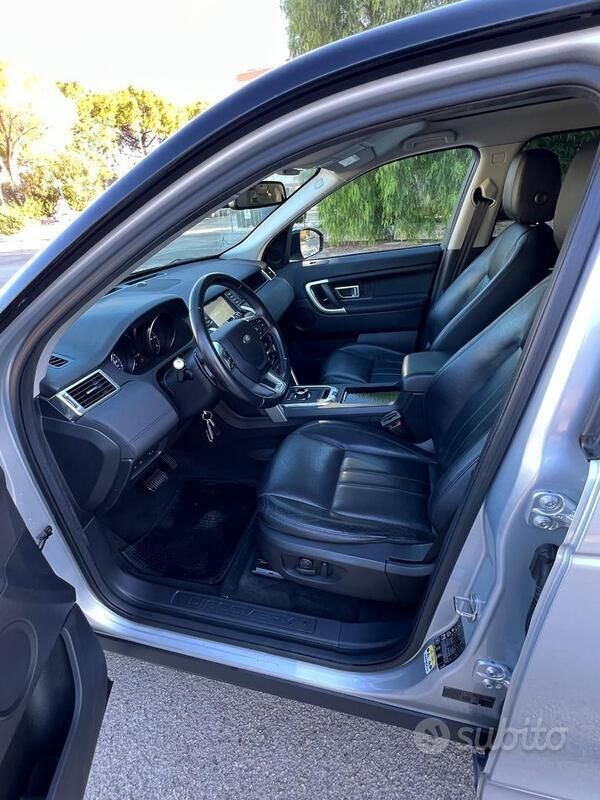 Usata Land Rover Discovery Sport 180 CV (132 kW) 2016 Grigio SUV