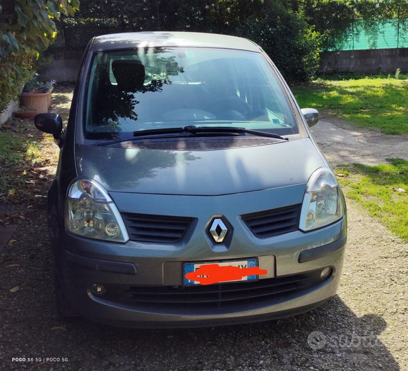Verde Usata 2007 Renault Modus Dynamique Monovolume | 4000 € (Molto cara) - Immagine 1/4