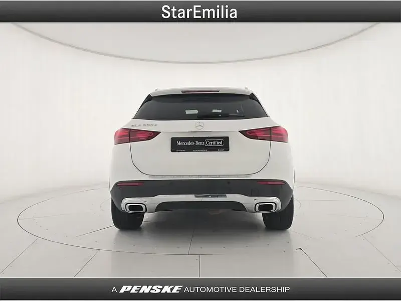 Usata Mercedes GLA200 Advanced Plus 150 CV (110 kW) 2023 Bianco SUV