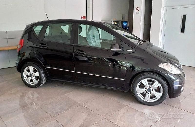 Usata Mercedes A150 95 CV (69 kW) 2009 Nero Berlina