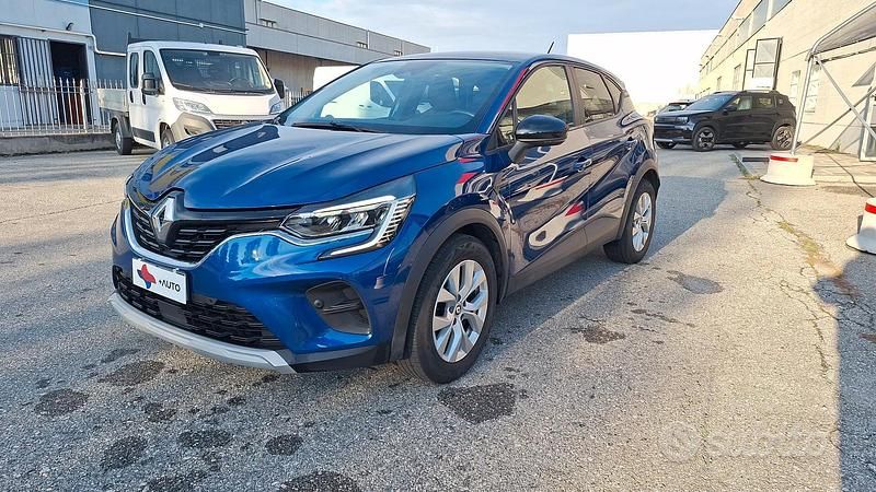 Usata Renault Captur Zen 101 CV (74 kW) 2021 Blu SUV