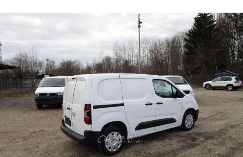 Usata Opel Combo 102 CV (75 kW) 2020 Bianco Monovolume