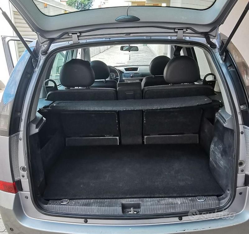 Usata Opel Meriva 2008 Grigio Monovolume