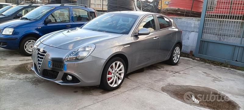 Usata Alfa Romeo Giulietta Sprint 120 CV (88 kW) 2015 Grigio Utilitaria