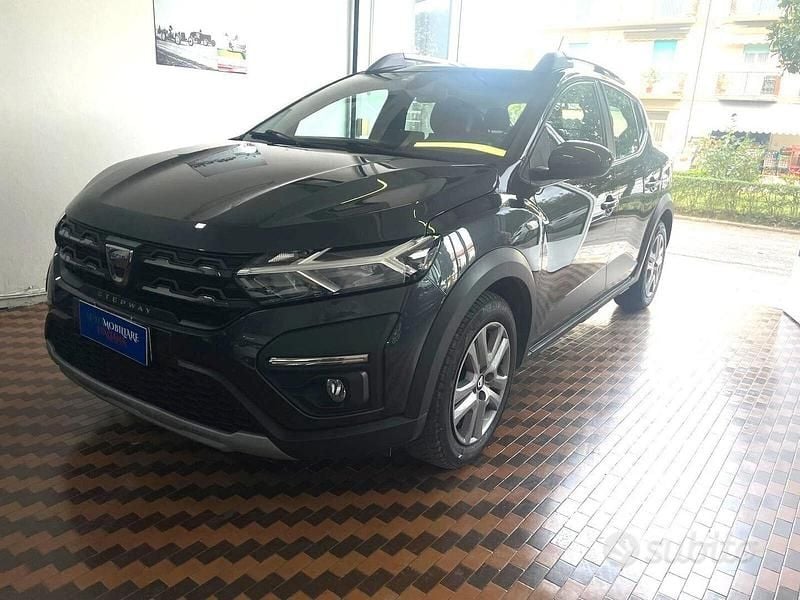 Grigio Usata 2021 Dacia Sandero Comfort Tre volumi | 10.490 € (Ottimo prezzo) - Immagine 1/4