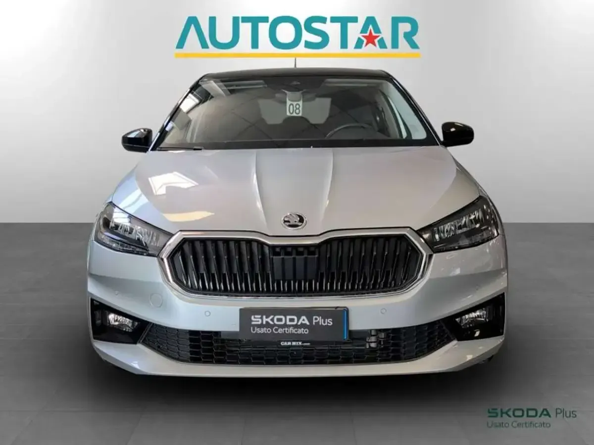 Usata Skoda Fabia 95 CV (69 kW) 2025 Argento brillante metallizzato Utilitaria