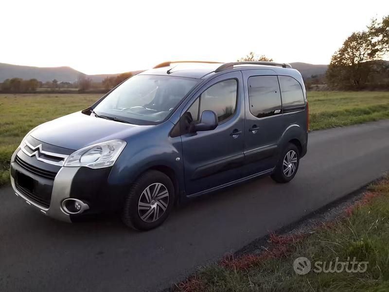Usata Citroën Berlingo XTR 90 CV (66 kW) 2010 Blu/azzurro Monovolume
