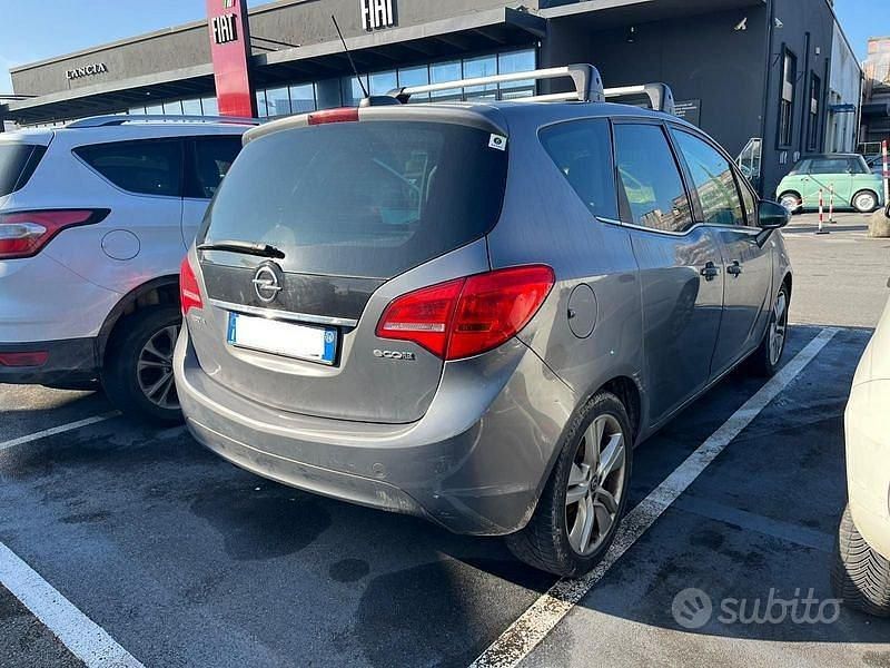 Usata Opel Meriva Cosmo 120 CV (88 kW) 2016 Grigio Monovolume