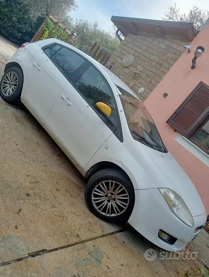 Usata Fiat Bravo 90 CV (66 kW) 2009 Bianco Utilitaria
