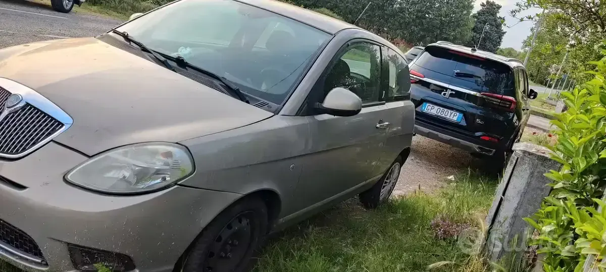 Usado Lancia Ypsilon 60 CV (44 kW) 2010 Utilitario