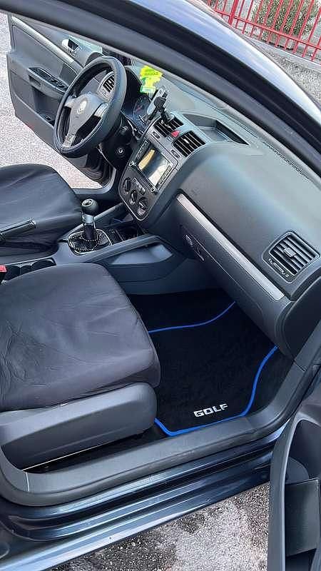 Usata VW Golf V Highline 105 CV (77 kW) 2007 Berlina