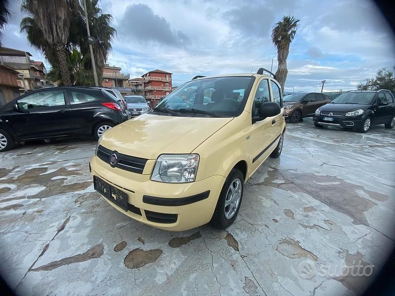 Usata Fiat Panda Dynamic 68 CV (50 kW) 2009 Giallo Utilitaria