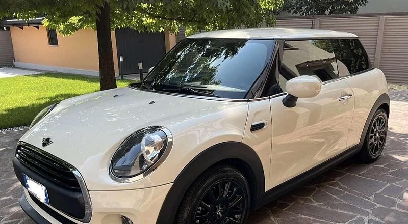 Usata Mini ONE 75 CV (55 kW) 2019 Utilitaria