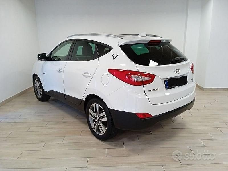 Usata Hyundai ix35 Xpossible 116 CV (85 kW) 2015 Bianco SUV