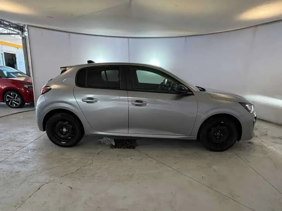 Nuova Peugeot 208 Business-Line 101 CV (74 kW) 2026 Grigio artense Utilitaria