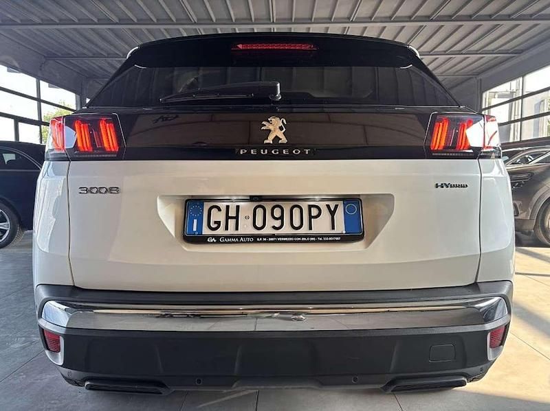 Usata Peugeot 3008 Allure 181 CV (133 kW) 2021 Bianco SUV