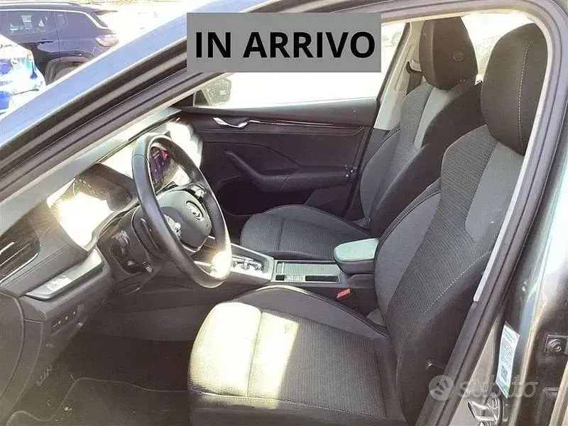 Usata Skoda Octavia Ambition 116 CV (85 kW) 2023 Grigio Station wagon