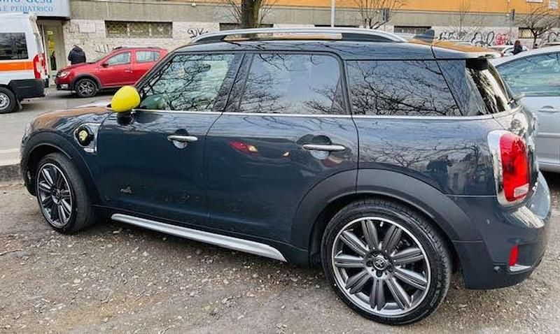 Grigio Usata 2019 Mini Cooper S Countryman Hype SUV | 22.900 € (Cara) - Immagine 1/4