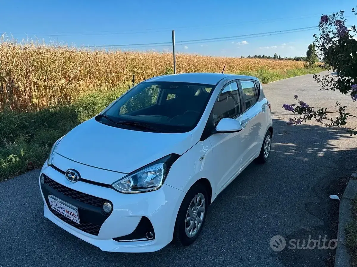 Usata Hyundai i10 67 CV (49 kW) 2019 Bianco Utilitaria