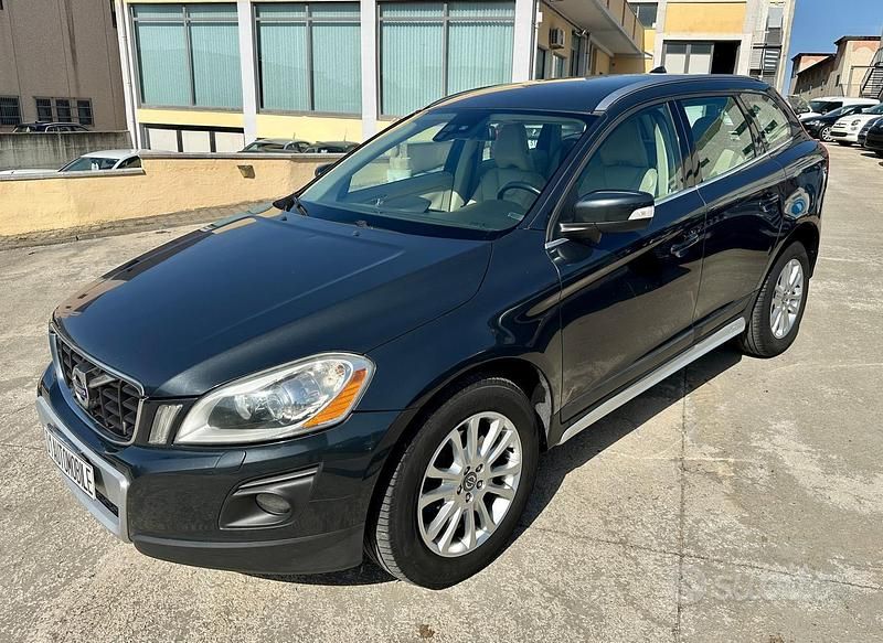 Usata Volvo XC60 Summum 163 CV (119 kW) 2008 Grigio SUV