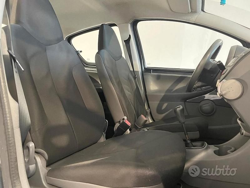 Usata Toyota Aygo 72 CV (52 kW) 2011 Utilitaria