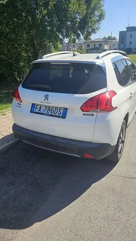 Usata Peugeot 2008 Allure 120 CV (88 kW) 2015 SUV