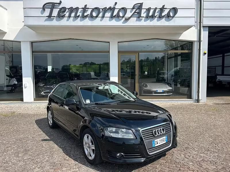 Usata Audi A3 Attraction 102 CV (75 kW) 2009 Nero metallizzato Utilitaria