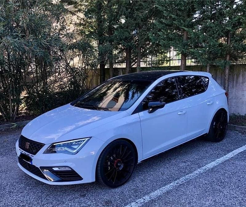 Usata Cupra Leon 290 CV (213 kW) 2020 Berlina