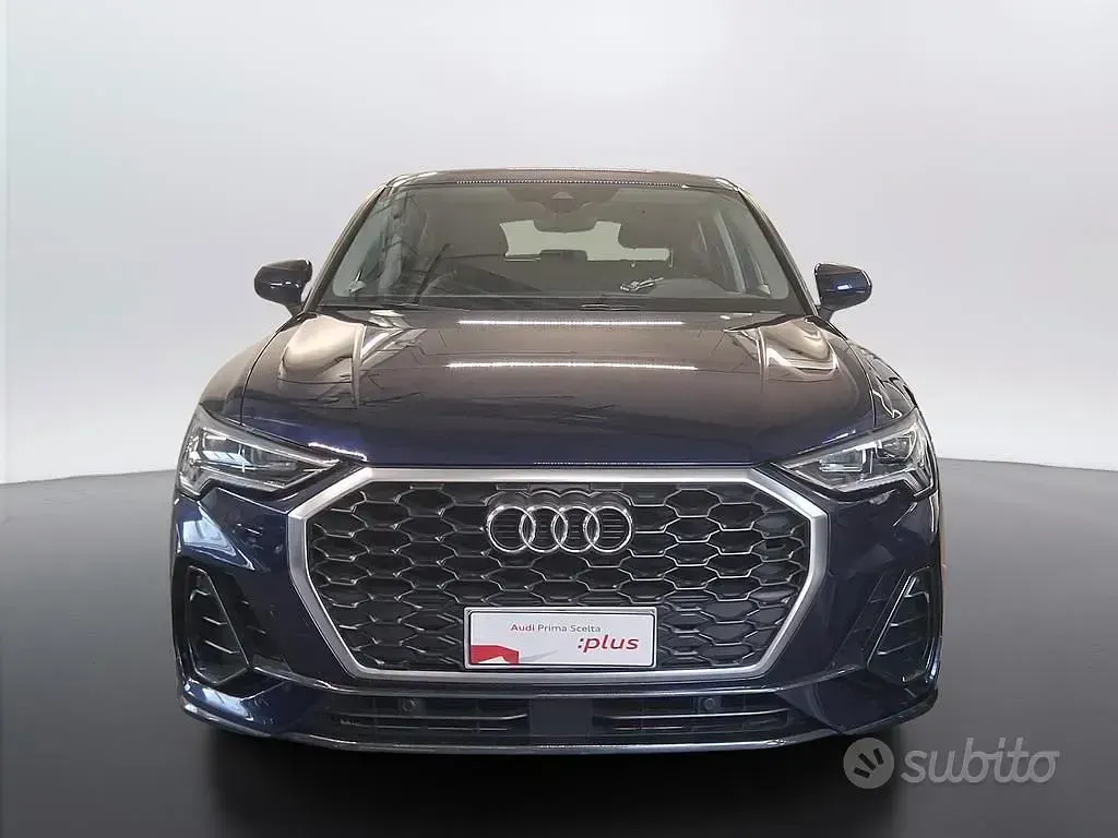 Usata Audi Q3 Sportback Business Plus 150 CV (110 kW) 2021 Bleu SUV