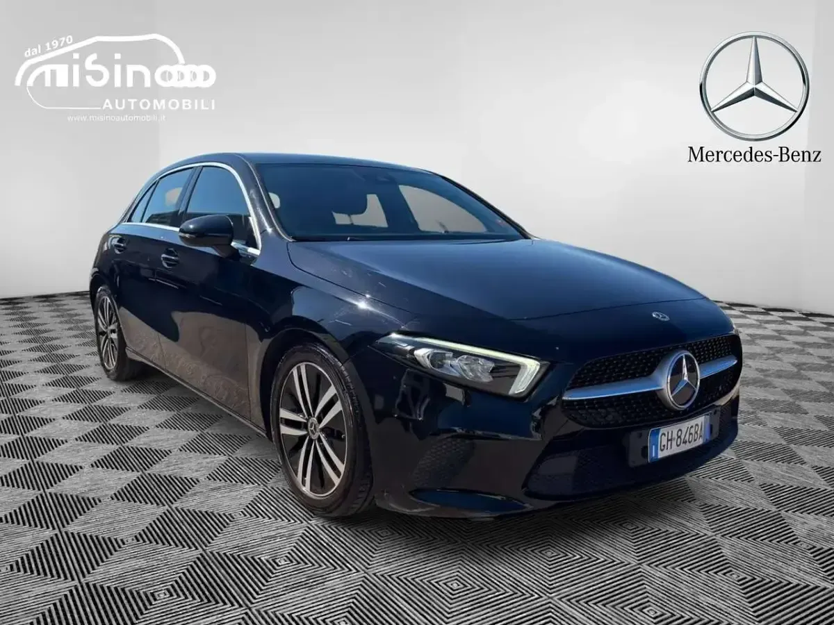 Usata Mercedes A180 Premium 116 CV (85 kW) 2021 Nero Berlina