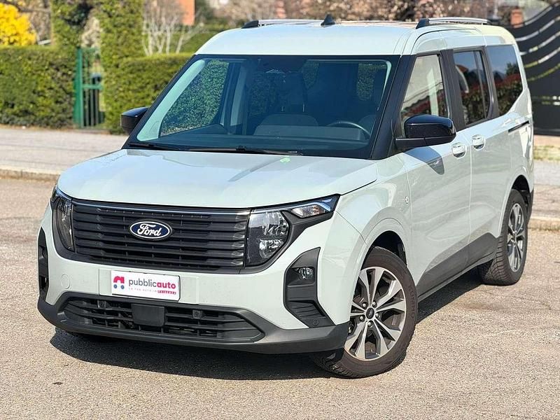 Usata Ford Tourneo Courier 124 CV (91 kW) 2025 Grigio Monovolume