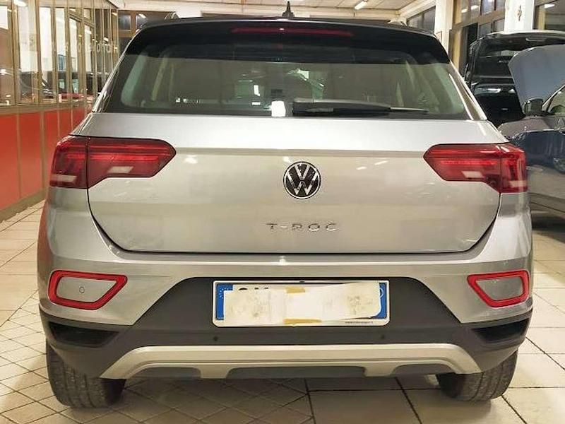 Usata VW T-Roc Style 150 CV (110 kW) 2023 Grigio tetto nero SUV
