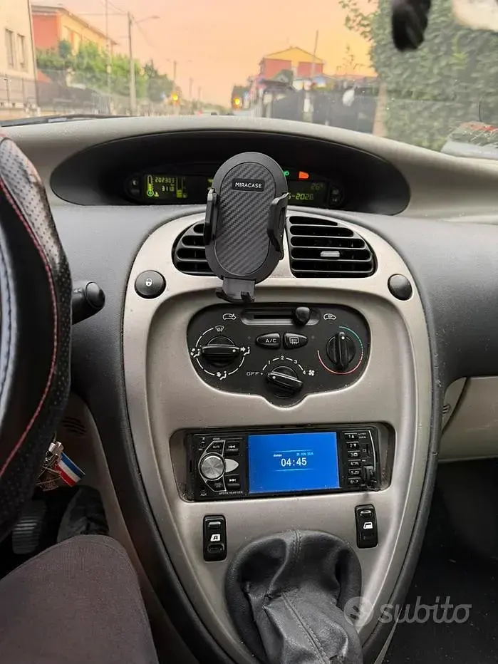Usata Citroën Xsara Picasso 109 CV (80 kW) 2006 Bluazzurro Monovolume