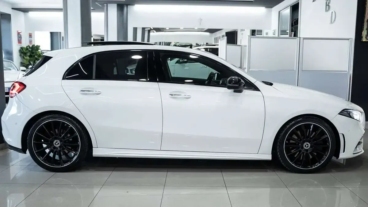 Usata Mercedes A250 Premium Plus 224 CV (164 kW) 2018 Bianco perlato mettallizzato Berlina