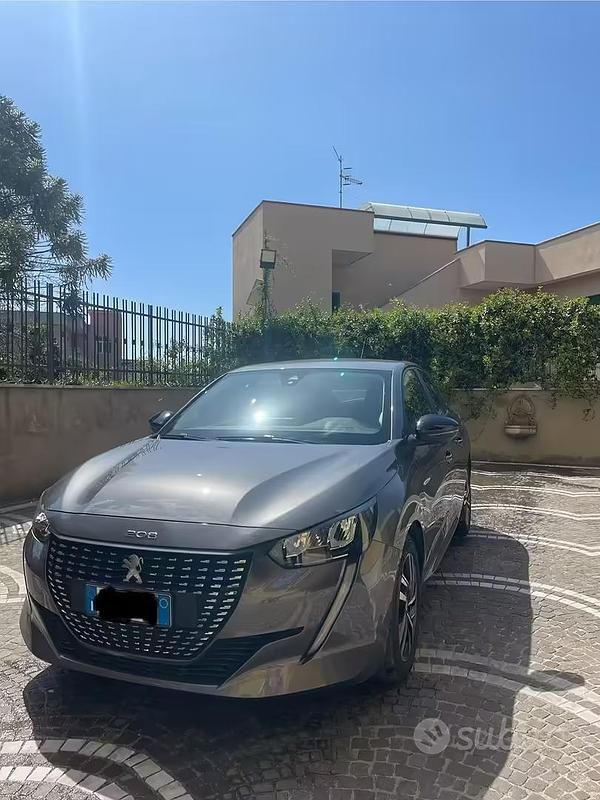 Usata Peugeot 208 Active 75 CV (55 kW) 2023 Grigio Utilitaria