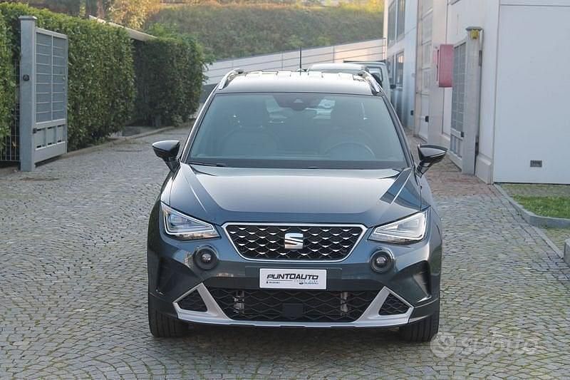 Usata Seat Arona Xperience 110 CV (80 kW) 2023 Grigio scuro SUV