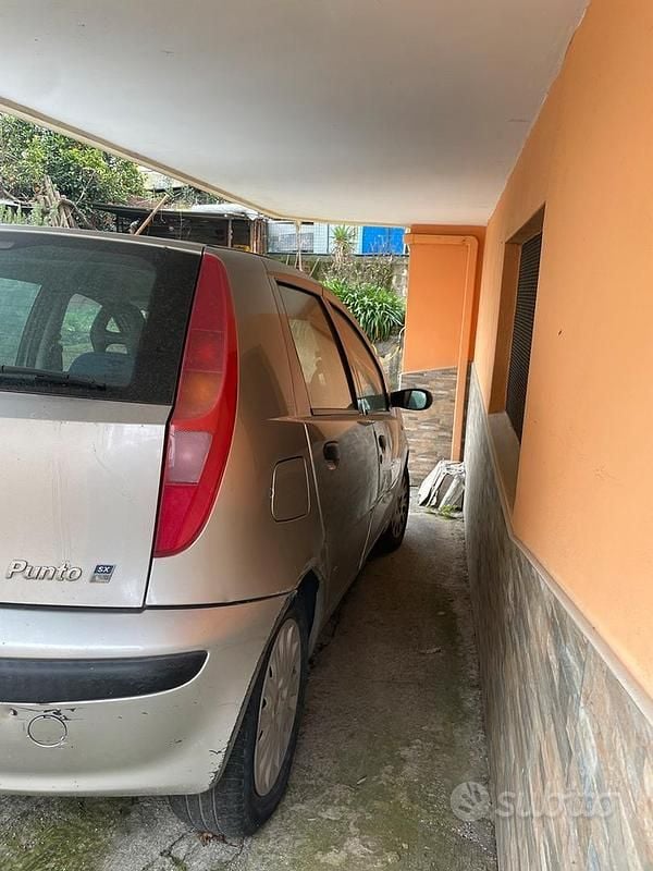 Usata Fiat Punto 60 CV (44 kW) 2000 Grigio Utilitaria