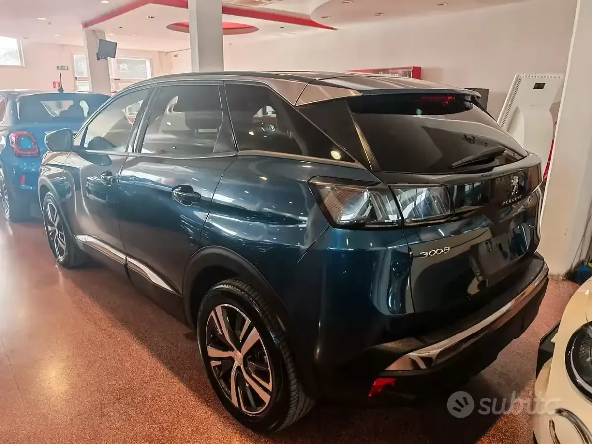Usata Peugeot 3008 Allure 131 CV (96 kW) 2024 Blu SUV