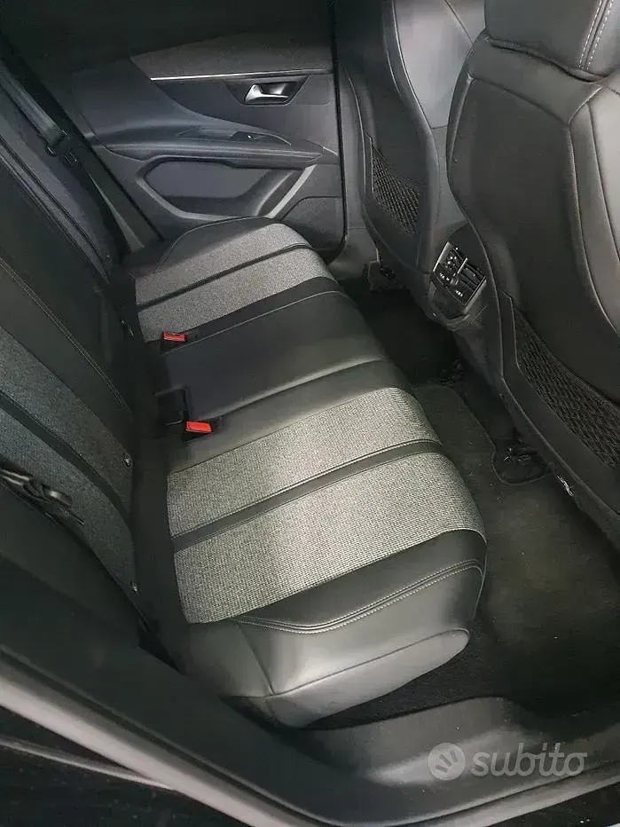 Usata Peugeot 3008 131 CV (96 kW) 2020 Nero SUV