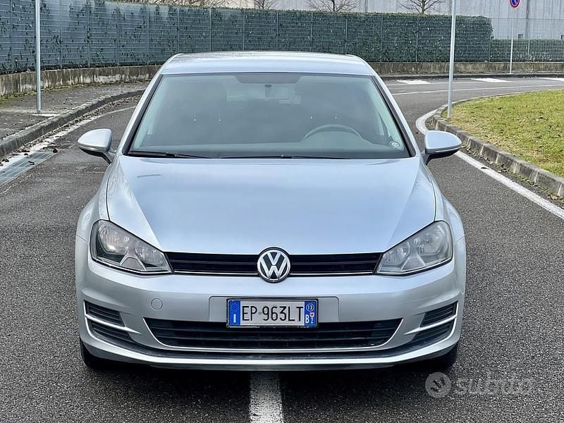 Usata VW Golf VII Comfortline 105 CV (77 kW) 2013 Grigio Berlina